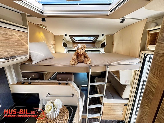 Adria Matrix Supreme M 687 SL automat & kamkedja 19 of 26