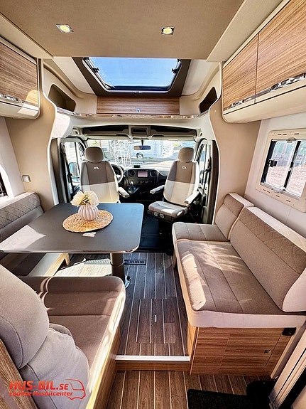 Adria Matrix Supreme M 687 SL automat & kamkedja 17 of 26