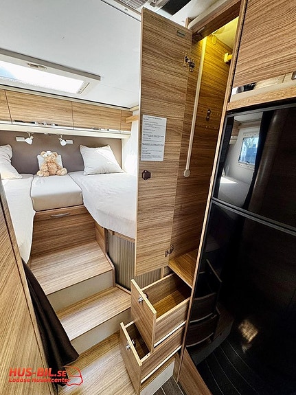 Adria Matrix Supreme M 687 SL automat & kamkedja 8 of 26