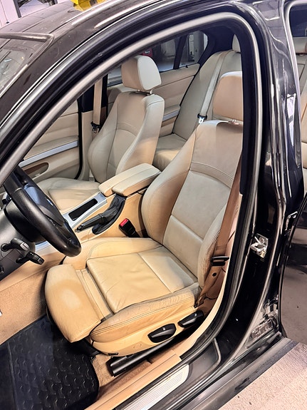 BMW 325d 5 of 8