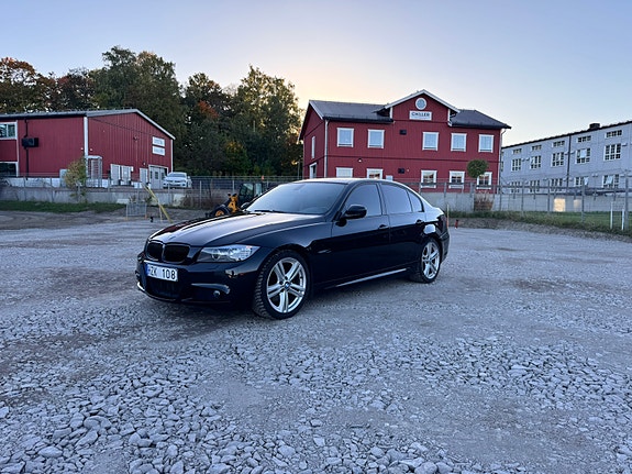 BMW 325d 4 of 8