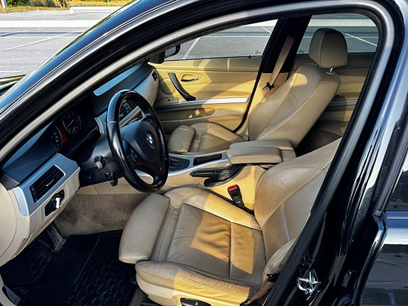 BMW 325d 5 of 7