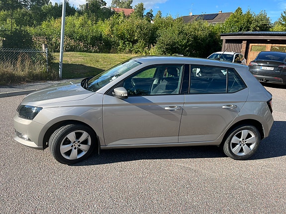 Skoda Fabia 3 of 15