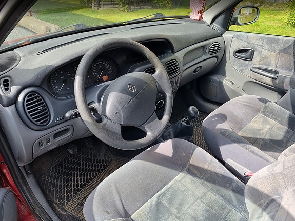 Renault Megane I 3 of 7