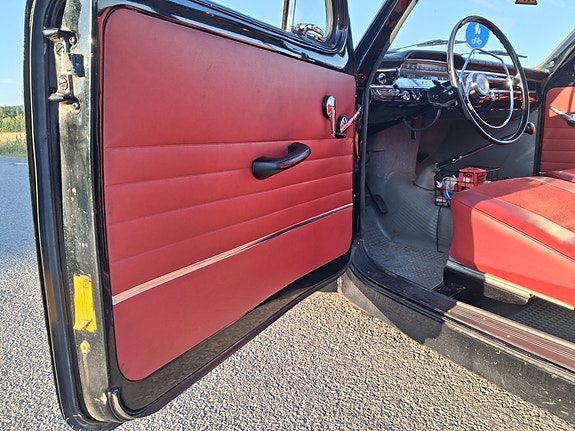 Volvo PV 4 of 10