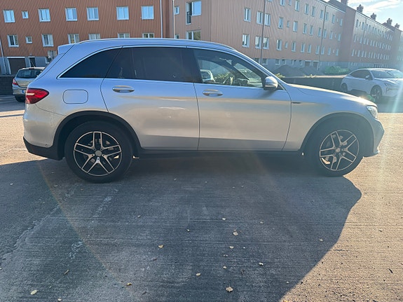 Mercedes-Benz GLC250 d 3 of 20