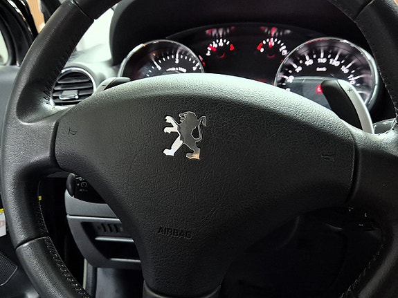 Peugeot 3008 16 of 25