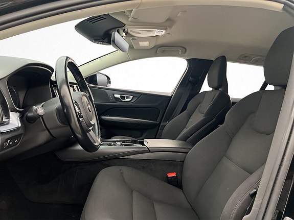 Volvo V60 12 of 30