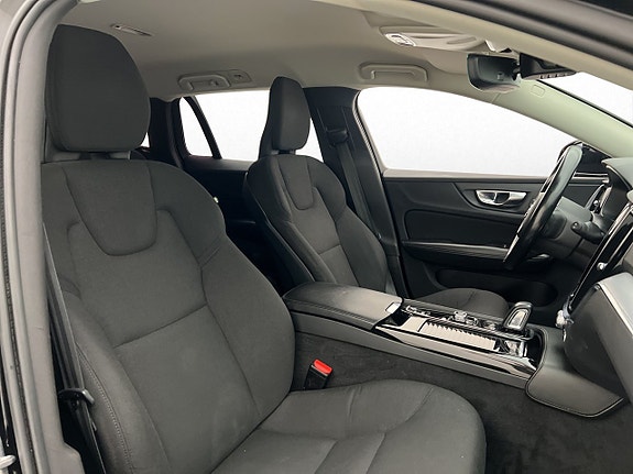 Volvo V60 25 of 30