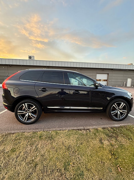 Volvo XC60 7 of 15