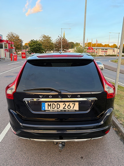 Volvo XC60 5 of 15