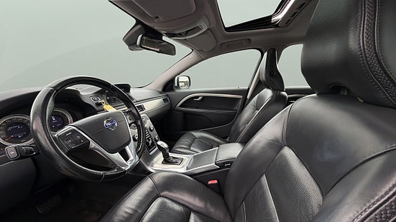 Volvo XC70 9 of 30