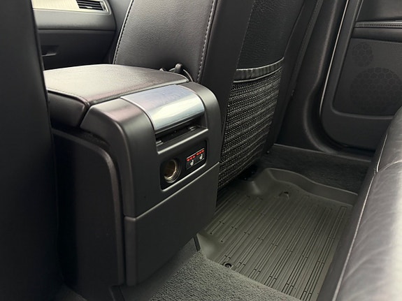 Volvo XC70 16 of 30