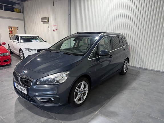BMW 220d 2 of 14