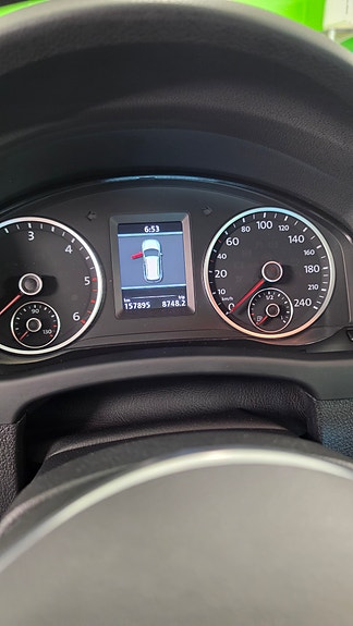 Volkswagen Tiguan 8 of 12