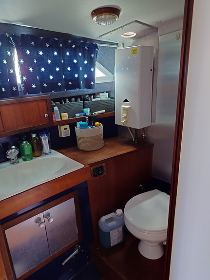 Fairline 32 Sedan 6 of 6