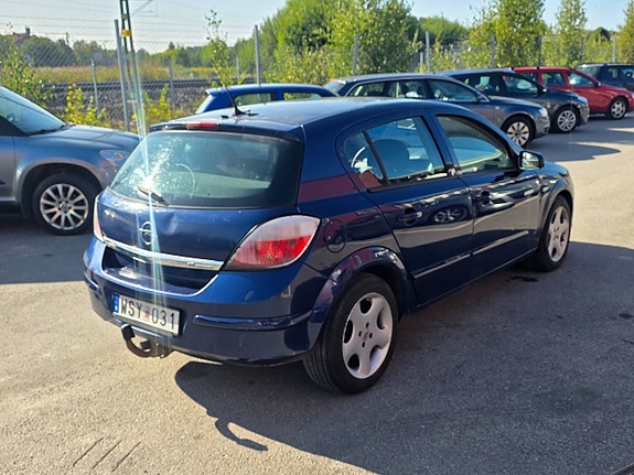 Opel Astra 5 of 13