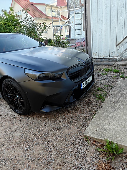 BMW M5 3 of 7