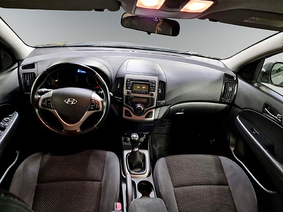 Hyundai i30 10 of 14