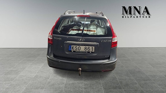 Hyundai i30 4 of 14