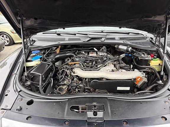 Volkswagen Touareg 25 of 28