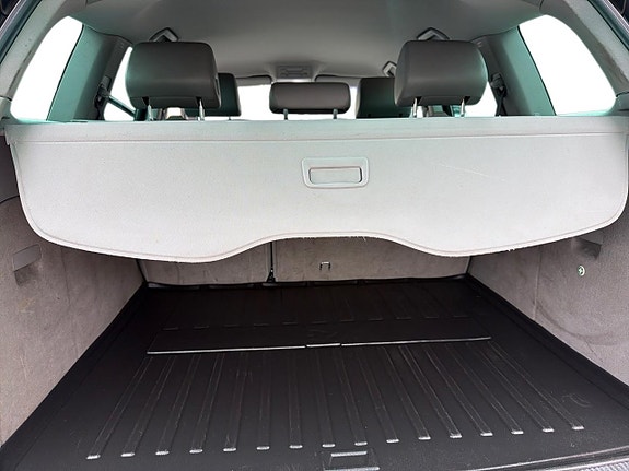 Volkswagen Touareg 23 of 28