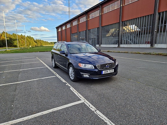 Volvo V70 4 of 10