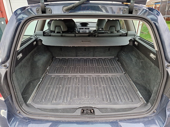 Volvo V70 7 of 10