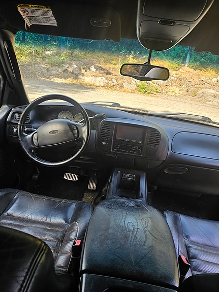 Ford F-150 7 of 12
