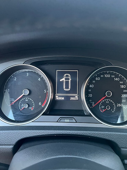 Volkswagen Golf VII 4 of 7