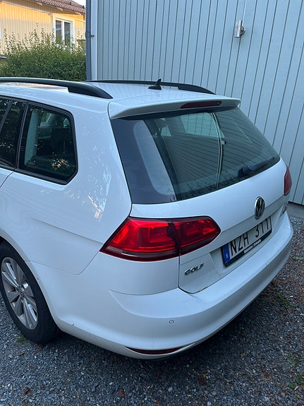 Volkswagen Golf VII 3 of 7