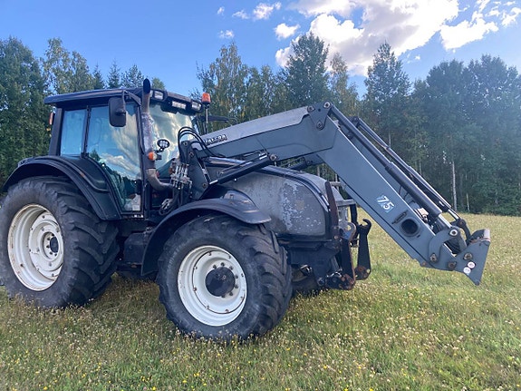 Valtra T151E Hitech med lastare och Frontlyft 5 of 12