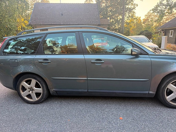 Volvo V50 5 of 24
