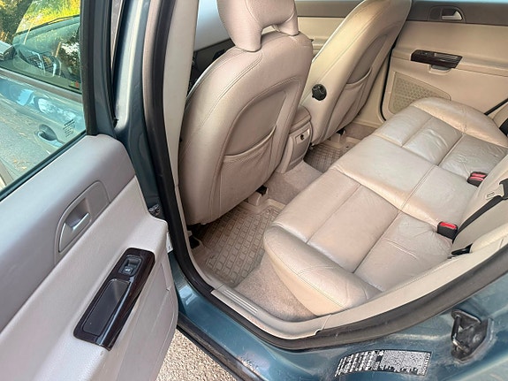 Volvo V50 16 of 24