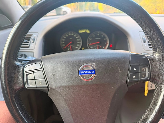 Volvo V50 21 of 24