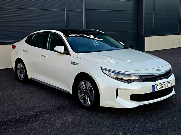 Kia Optima 3 of 8