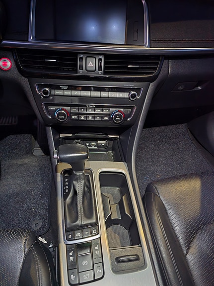 Kia Optima 8 of 8