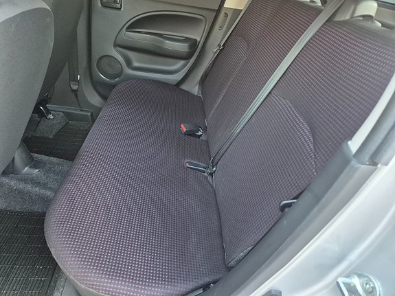 Mitsubishi Space Star 10 of 10