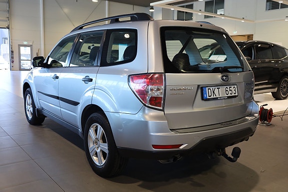 Subaru Forester 5 of 25