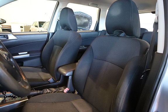 Subaru Forester 11 of 25
