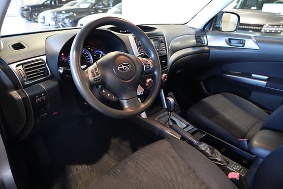 Subaru Forester 8 of 25