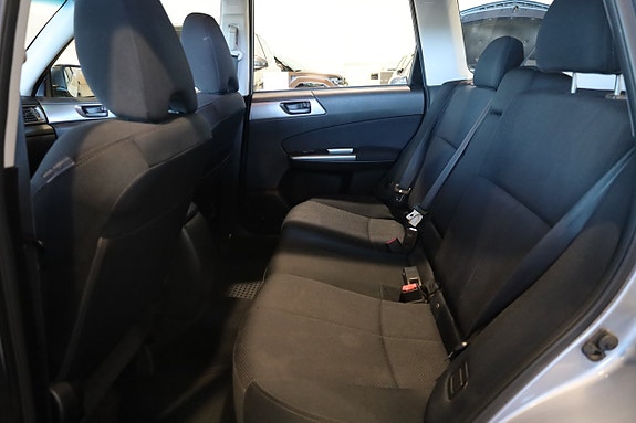 Subaru Forester 12 of 25