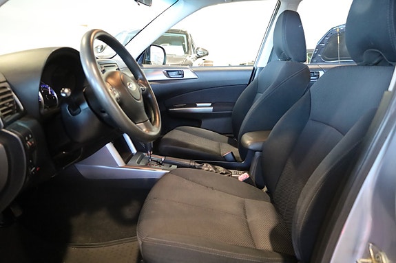Subaru Forester 9 of 25