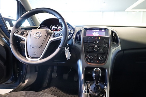 Opel Astra 15 of 20