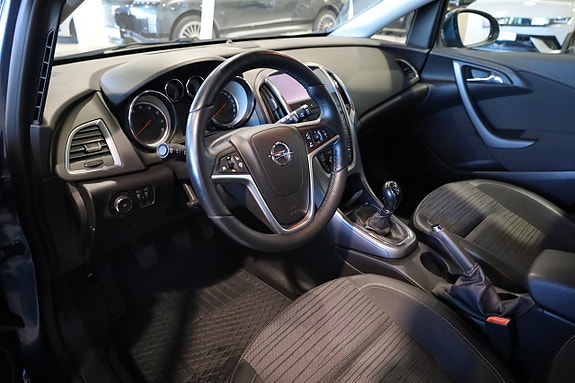 Opel Astra 8 of 20