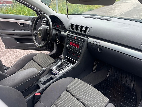 Audi A4 5 of 6