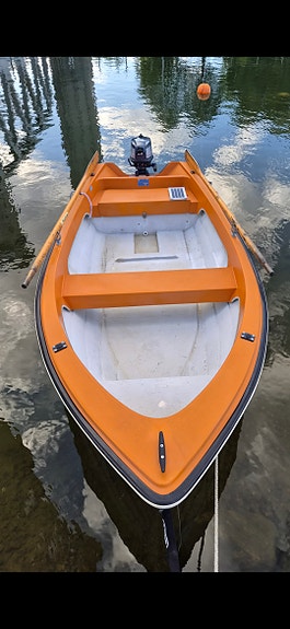Välvårdad Uttern 370 & Yamaha 4hk 2takt 2 of 4
