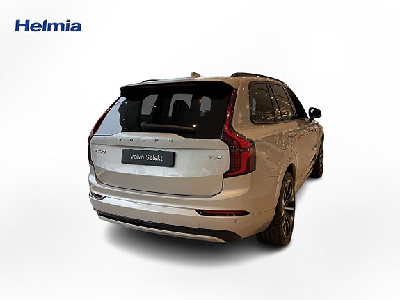 Volvo XC90 11 of 24