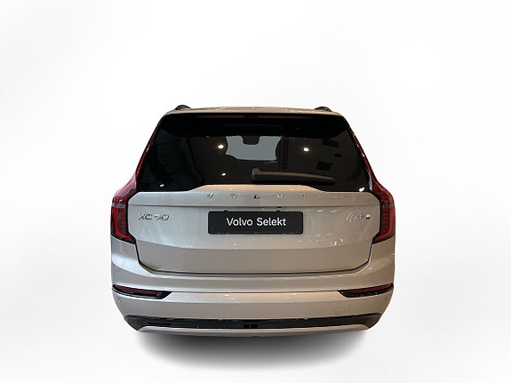 Volvo XC90 12 of 24