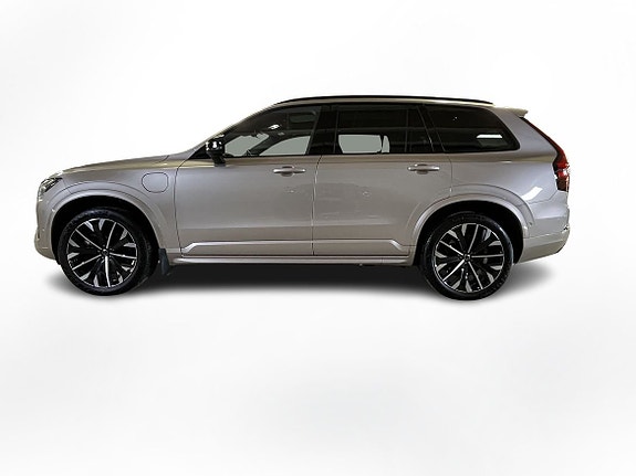 Volvo XC90 3 of 24